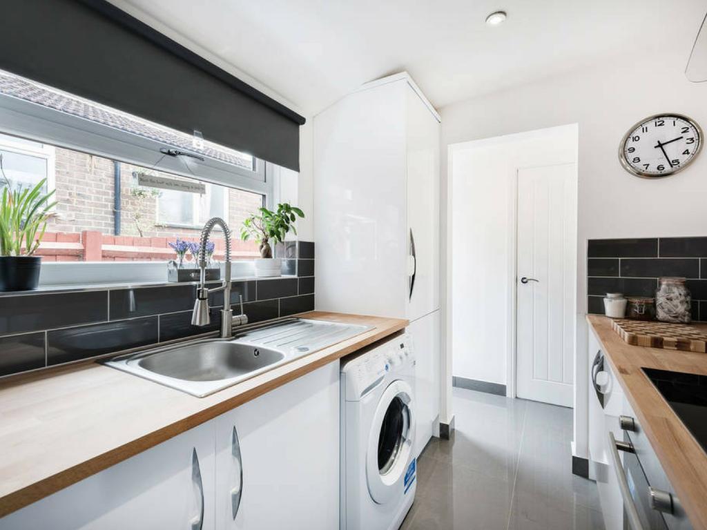 Cambridge House - Modern 2 Bedroom House, Close To Luton Airport & Town Centre Dış mekan fotoğraf
